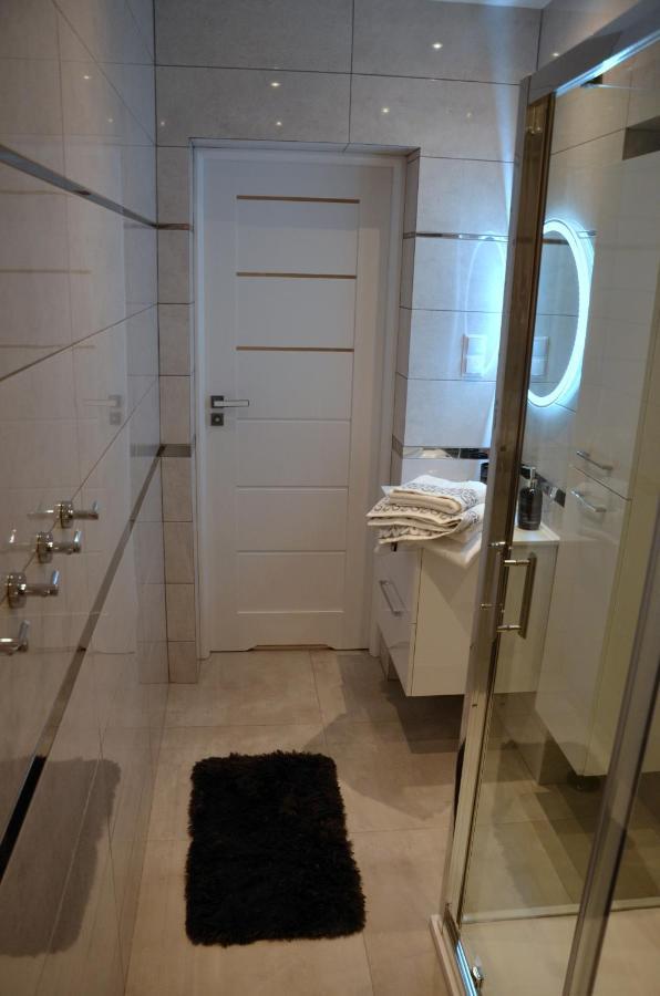 Apartament Deluxe 1 Освиенцим Екстериор снимка