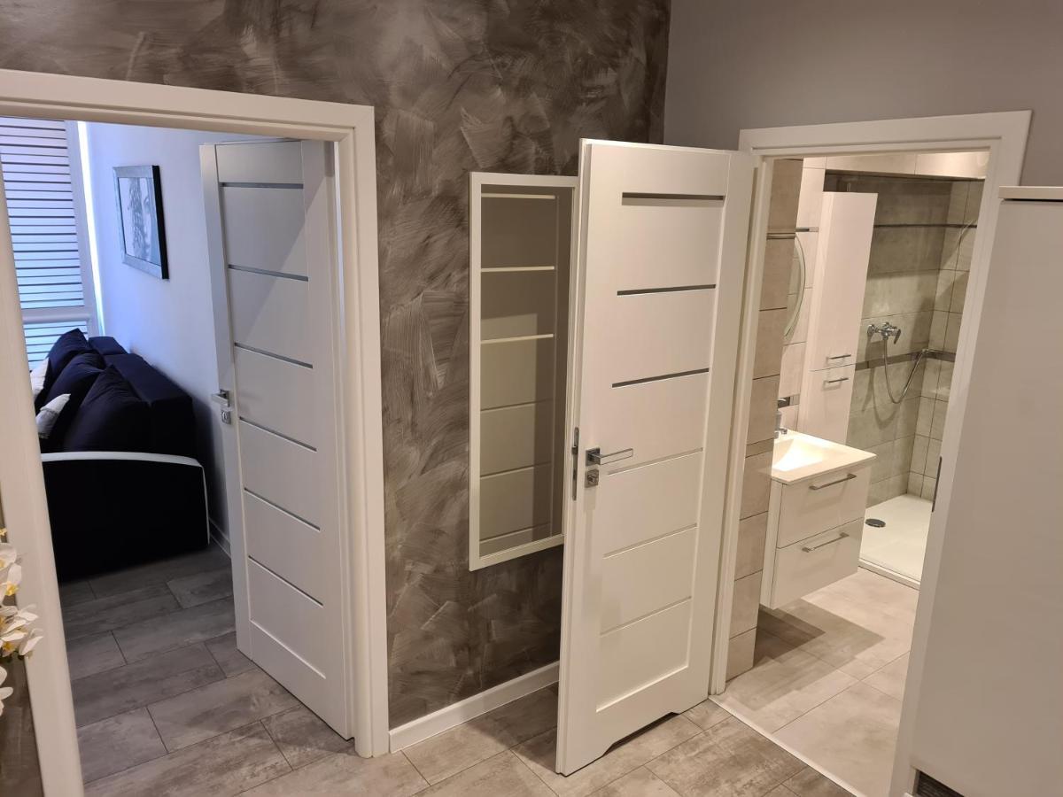 Apartament Deluxe 1 Освиенцим Екстериор снимка